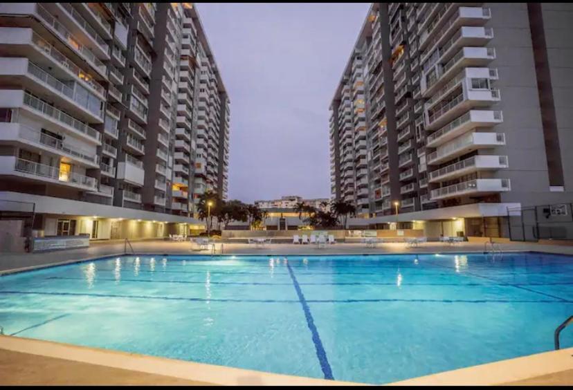 Ocean View Apt On Isla Verde In A 14Th Floor 圣胡安 外观 照片