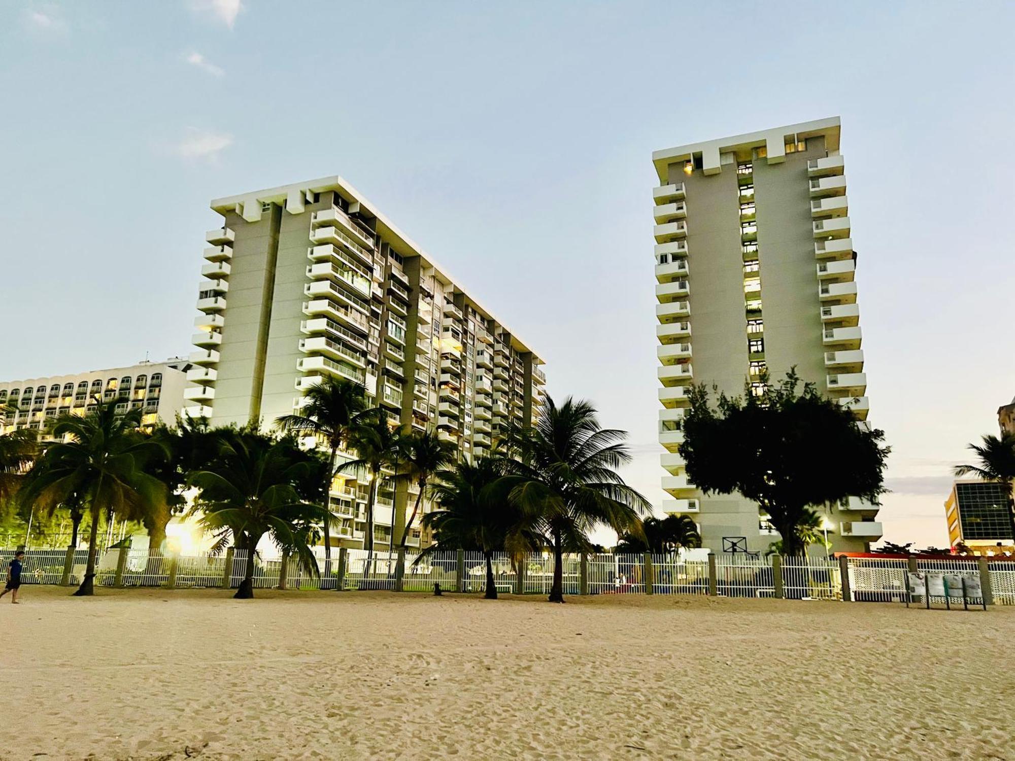Ocean View Apt On Isla Verde In A 14Th Floor 圣胡安 外观 照片